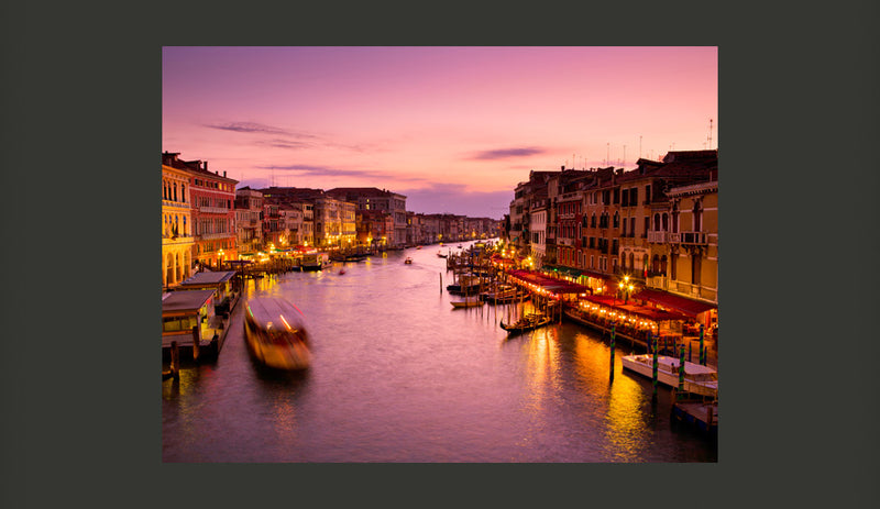 Fotomurale - CittÃ  Degli Innamorati: Venezia di Notte 200X154 cm Carta da Parato Erroi-2