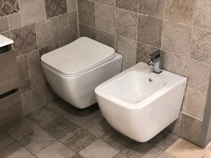 Coppia di Sanitari WC e Bidet Sospesi in Ceramica 51.5x36.5x35 cm Rimless Square Bianco-1