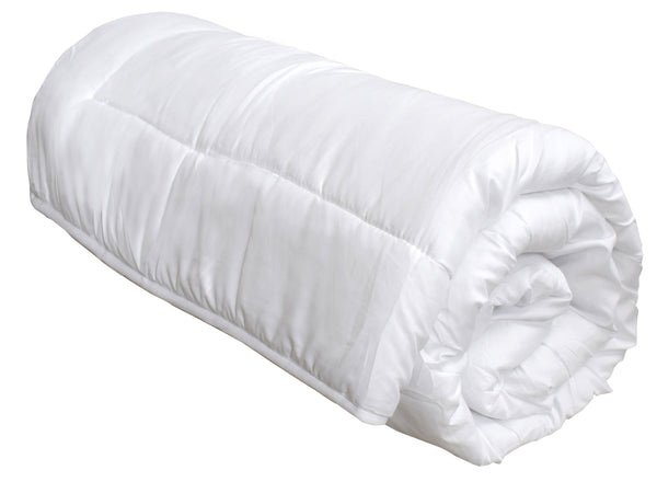 Couette intérieure d'hiver matelassée blanche acquista